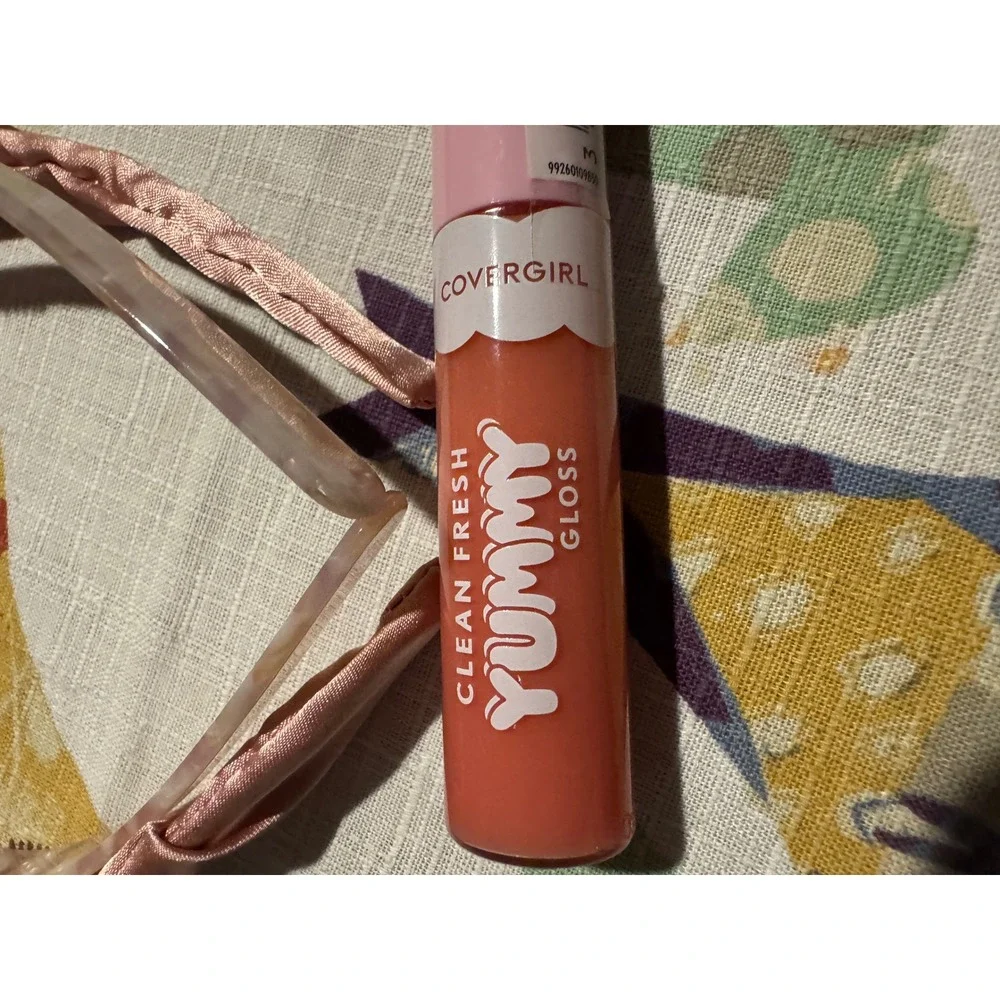 Time and Tru Blush Headband 2pk & Covergirl Yummy Gloss Havana Good Time Set